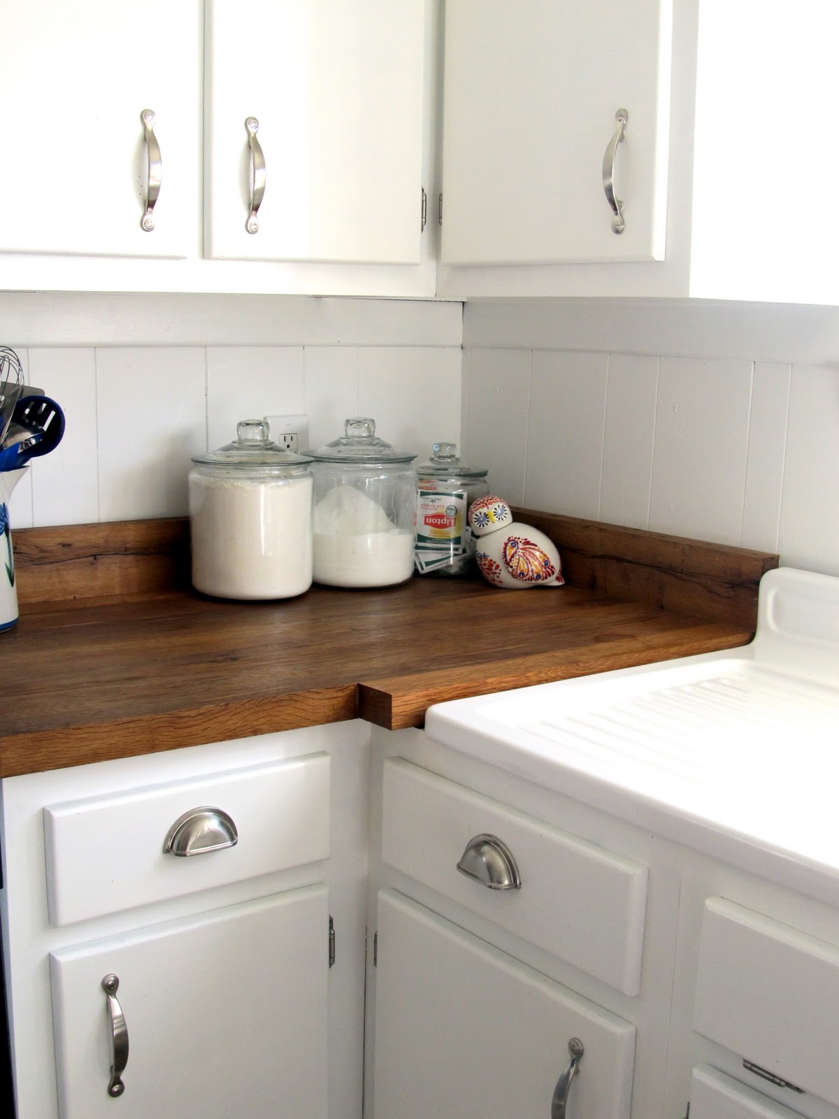 Keeping It Cozy: A Farmhouse Sink