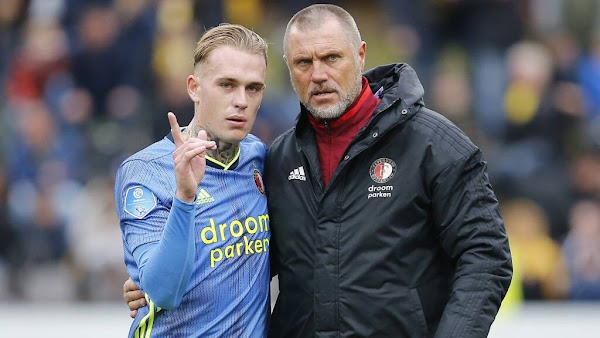 Oficial: Feyenoord, De Wolf seguirá como asistente técnico hasta 2022