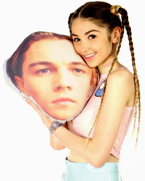 Creepy Celebrity Pillows |The Odd Blogg