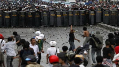 Akibat Demo Polisi Kena Anak Panak