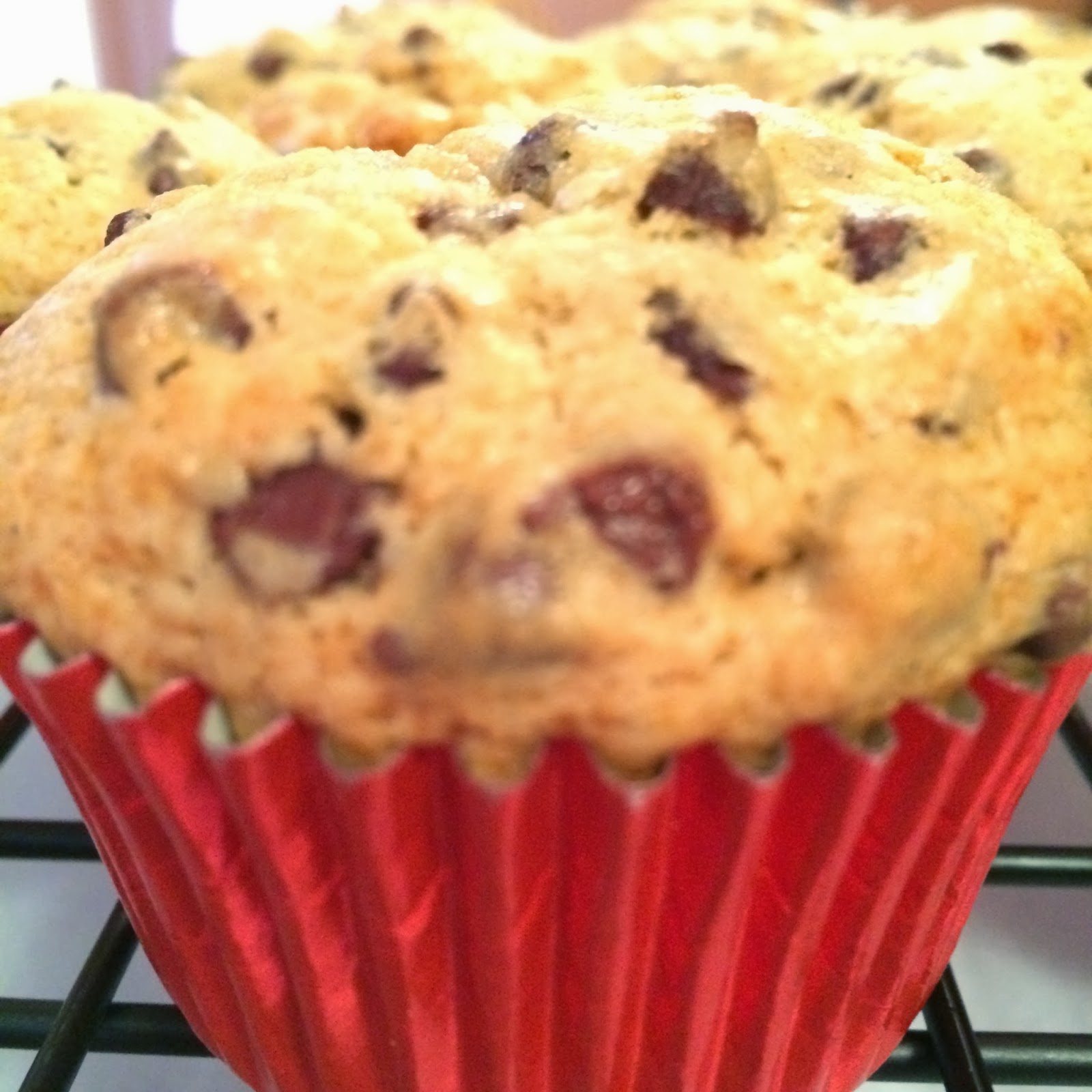 LIFE is better in PINK: Chocolate Chip Muffins