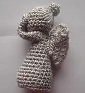 http://www.ravelry.com/patterns/library/weeping-angel-4