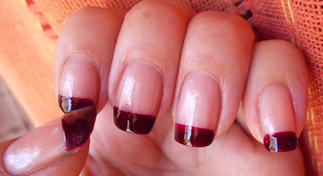 manicura francesa roja