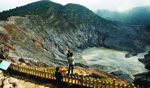 Wisata Gunung Tangkuban Perahu Kota Bandung Wisata Gunung Tangkuban Perahu Kota Bandung