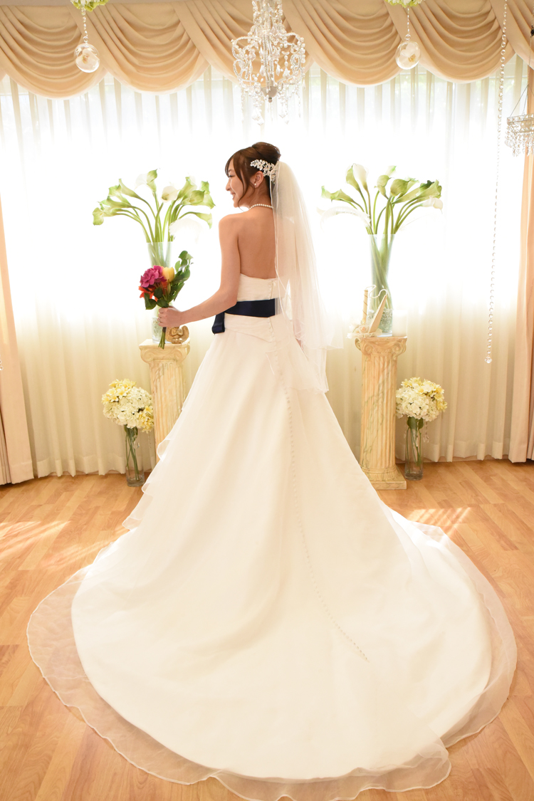 Hawaii Wedding Chapel Elegant Wedding Gown