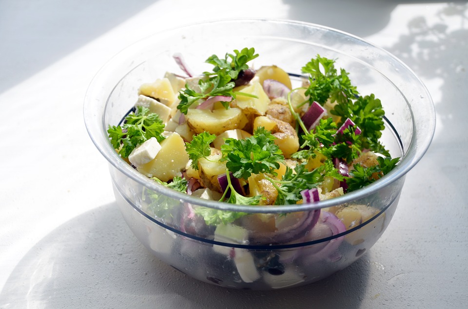 Genuss Mensch: Schmackhafter Kartoffelsalat - sommerlich leicht