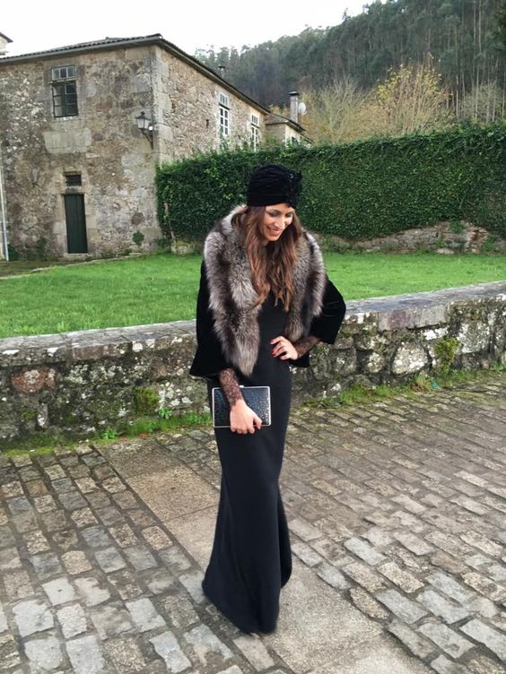 Invitadas con estolas de pelo Como La Misma