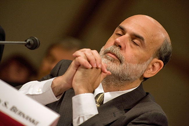 bernanke%2Bpraying.jpg