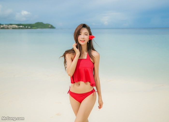 Beautiful Park Soo Yeon in the beach fashion picture in November 2017 (222 photos) photo 5-17