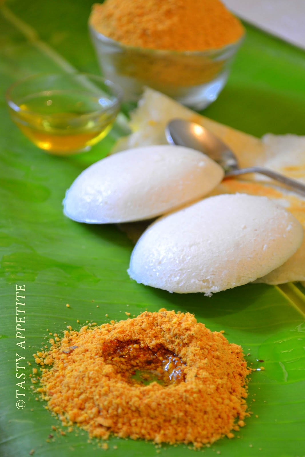 Idli Milagai Podi / Side Dish for Idly, Dosa