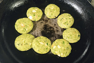 Hara bhara kabab on Non stick Pan