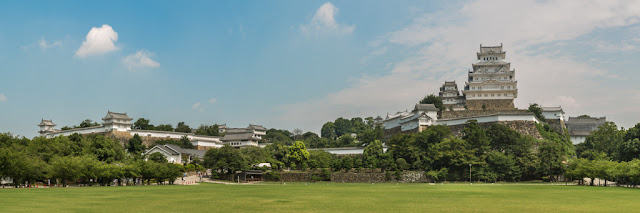 Castillo de Himeji :: Panorámica 8 x Canon EOS5D MkIII | ISO100 | Canon 17-40@40mm | f/9.0 | 1/100s Castillo de Himeji :: Panorámica 8 x Canon EOS5D MkIII | ISO100 | Canon 17-40@40mm | f/9.0 | 1/100s