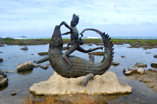 thingstodoinsingapore: Ilocos Norte: Kapurpurawan Rock Formation Located inwards the coast of the town of Burgos inwards Ilocos Norte thingstodoinsingapore: Ilocos Norte: Kapurpurawan Rock Formation