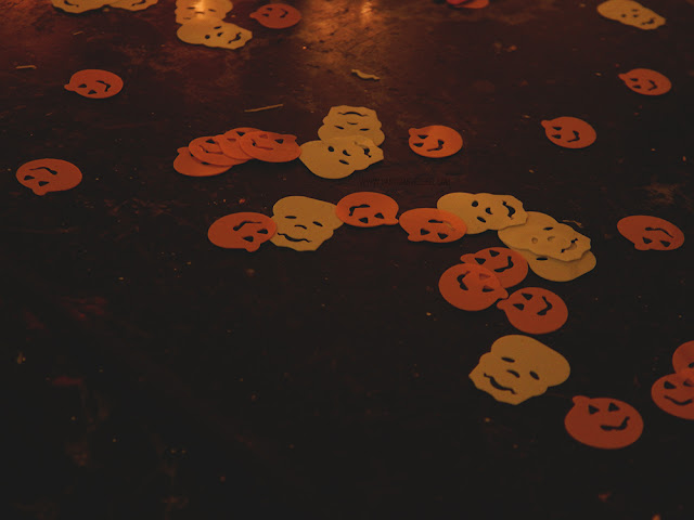 Halloween style confetti 