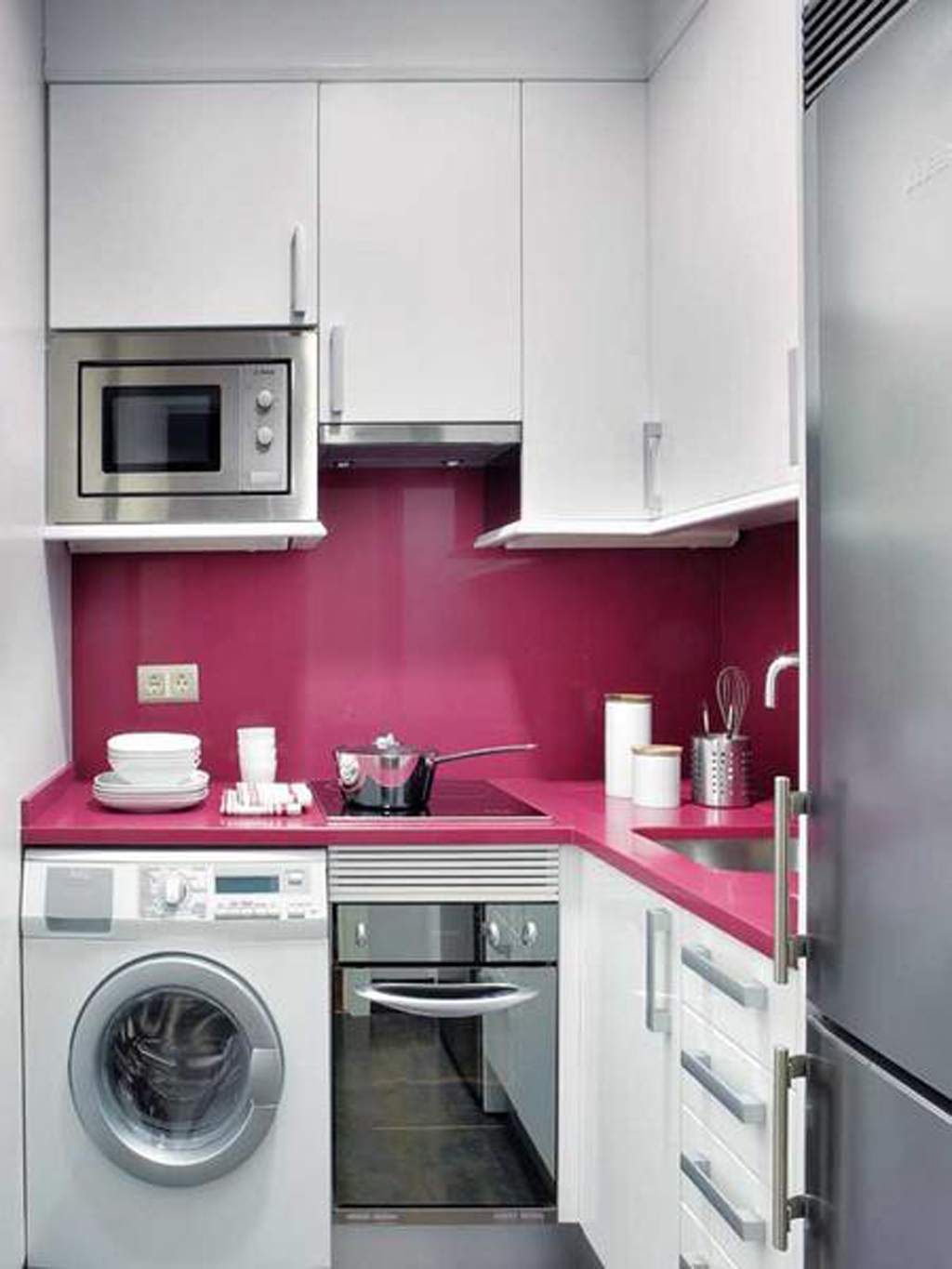 Tips Menata Ruang Dapur Yang Sempit Info Interior Furniture Anda Mencuci Dapat Melihat Pemandangan Diluar Jendela Dan Menjadi Sedikit Terhibur Jangan Meletn Peralatan Elektronik Dibagian Sudut Meja Dapur