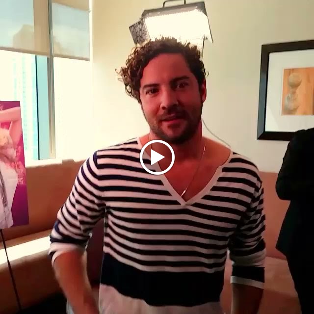 David Bisbal Premios Billboard 2014, saludo