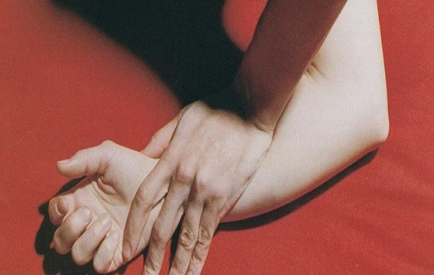 Πατέρας βίασε την 20χρονη κόρη του την ημέρα που παντρευόταν Πατέρας βίασε την 20χρονη κόρη του την ημέρα που παντρευόταν