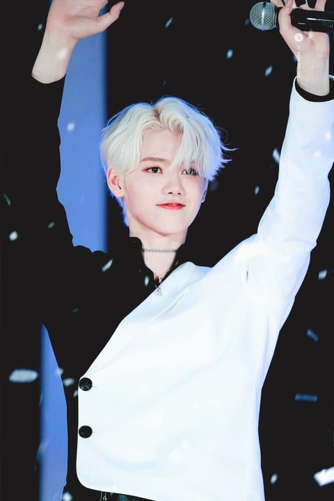 enter talk kang minhee really doesn t suit blonde enter talk kang minhee really doesn t suit blonde