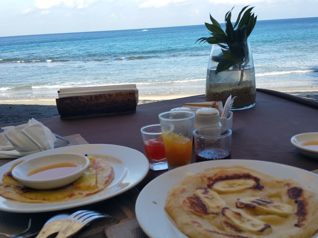 Breakfast at Malaka Beach Bar and Restaurant.