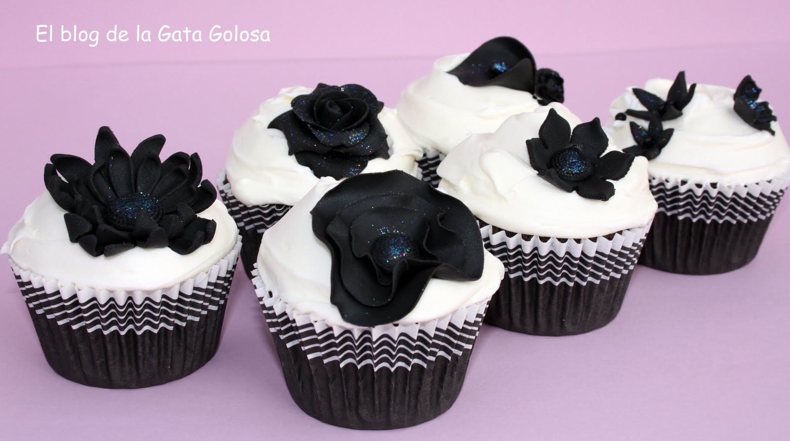 El blog de la Gata Golosa: CUPCAKES EN BLANCO Y NEGRO
