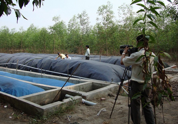 ham-biogas-hdpe-theo-dai-300816.jpg
