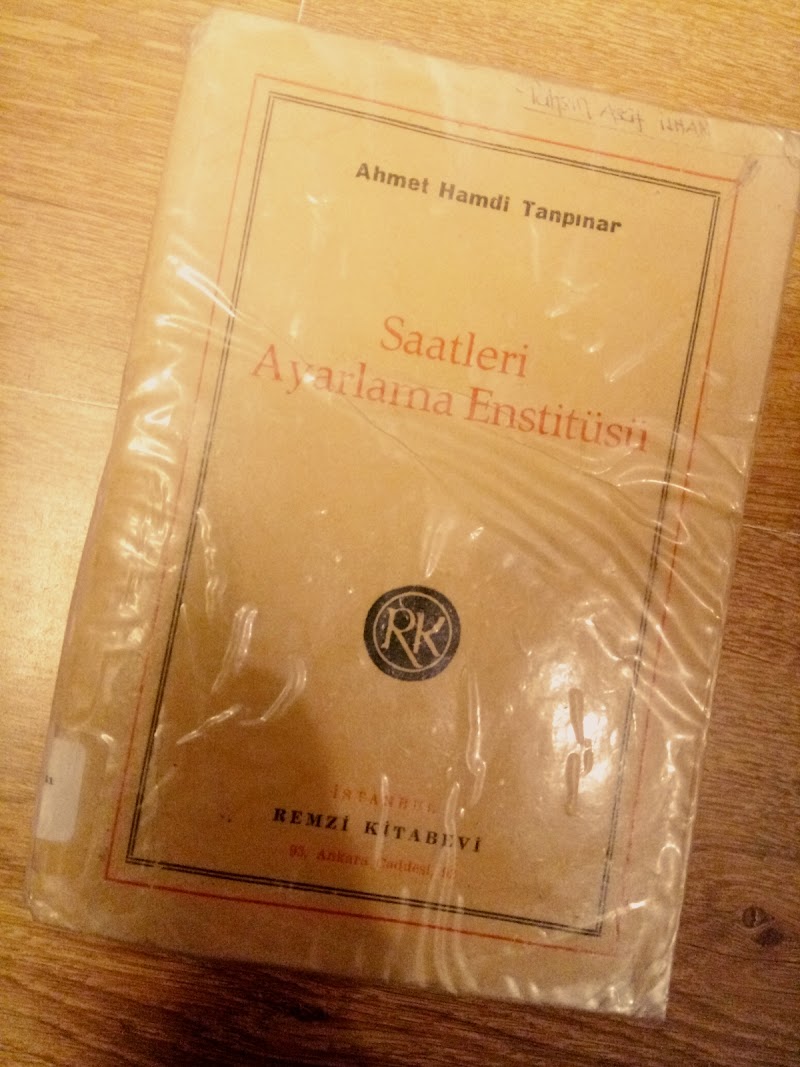 Saatleri Ayarlama Enstitüsü - Ahmet Hamdi Tanpınar - Kitap Yorumu