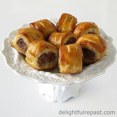 Sausage Rolls - Easy and Elegant Cocktail Party Canape / www.delightfulrepast.com
