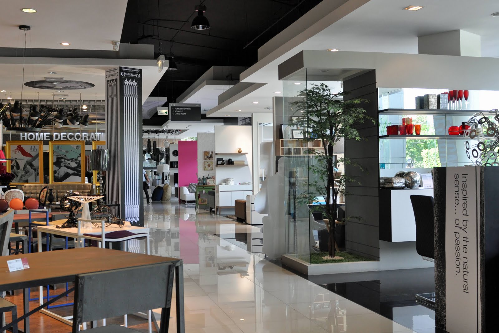 Bangkok 2011 - SB Design Square at CDC