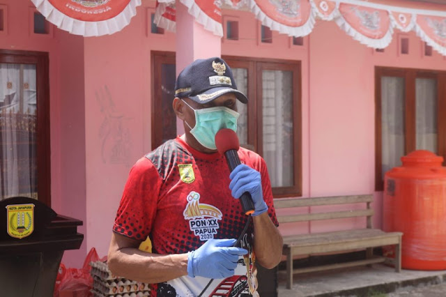 Benhur tomi Mano Minta Warga 14 Kampung Masih Zona Hijau Tetap Berada Di Rumah Benhur tomi Mano Minta Warga 14 Kampung Masih Zona Hijau Tetap Berada Di Rumah