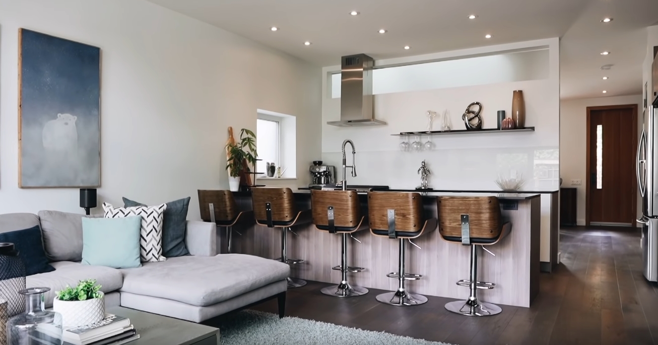 16 Photos vs. 257 Humbercrest Blvd, Toronto, Ontario - High End Home & Interior Design Video Tour 16 Photos vs. 257 Humbercrest Blvd, Toronto, Ontario - High End Home & Interior Design Video Tour