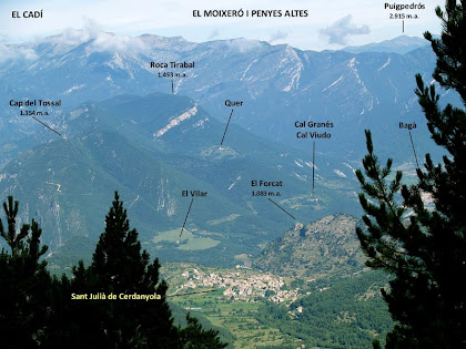 Vista dels cims que envolten Sant Julià de Cerdanyola