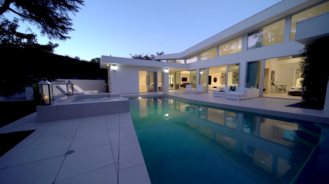 Tour 1003 N Beverly Dr, Beverly Hills Luxury Home vs. 38 Interior Design Photos