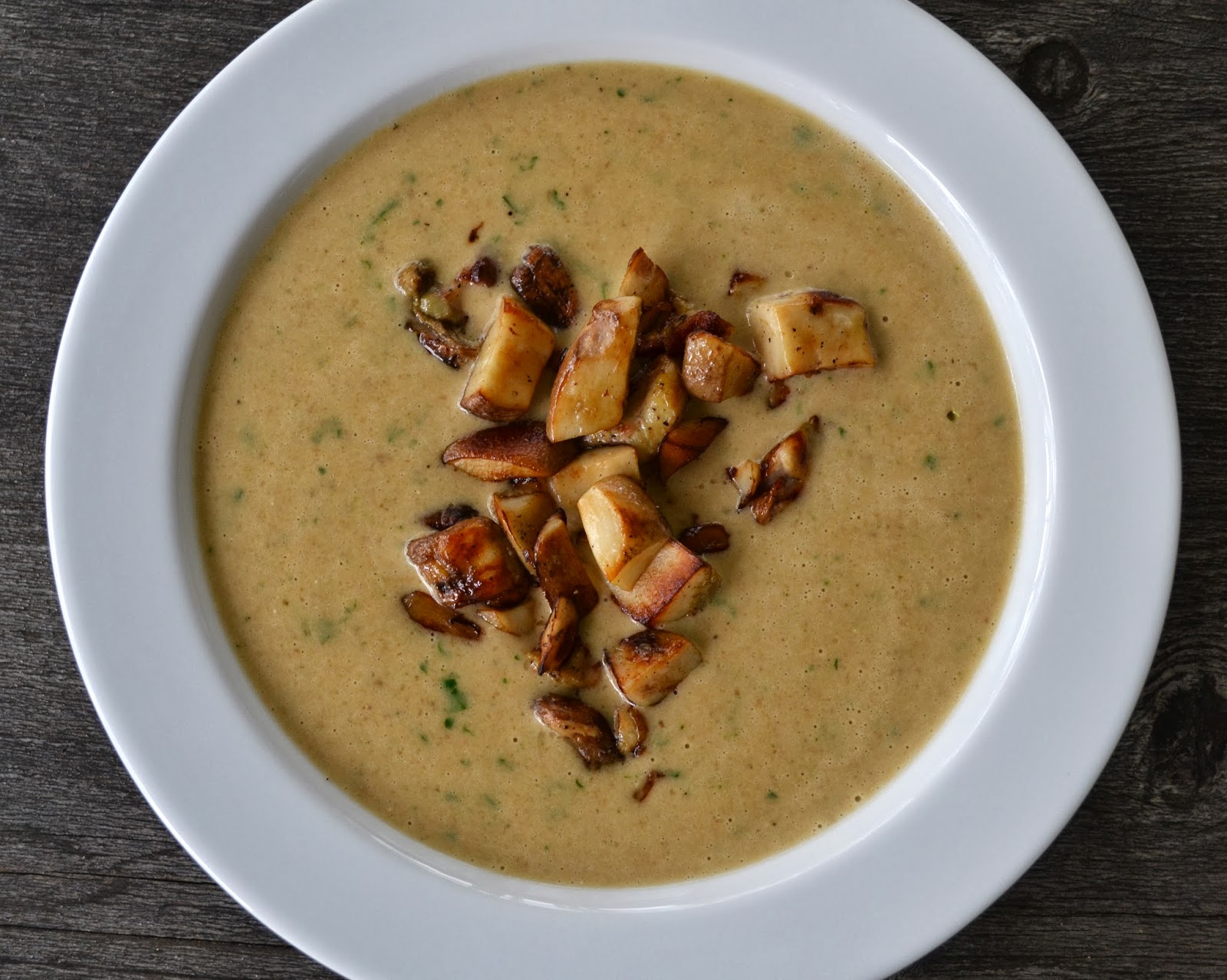 clubzimmer Legierte Steinpilzsuppe