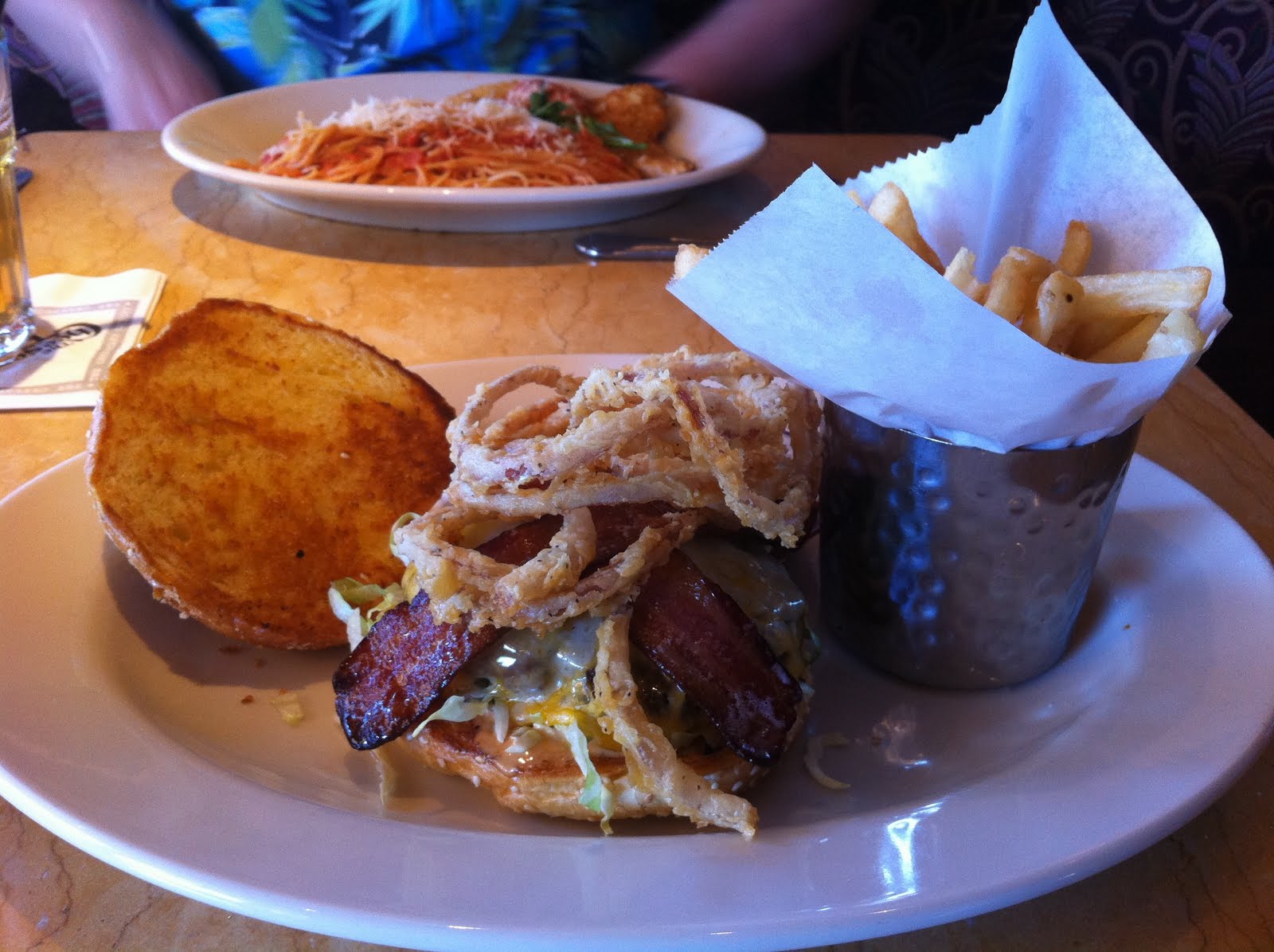 Burger Critic Cheesecake Factory Phoenix, Arizona, USA