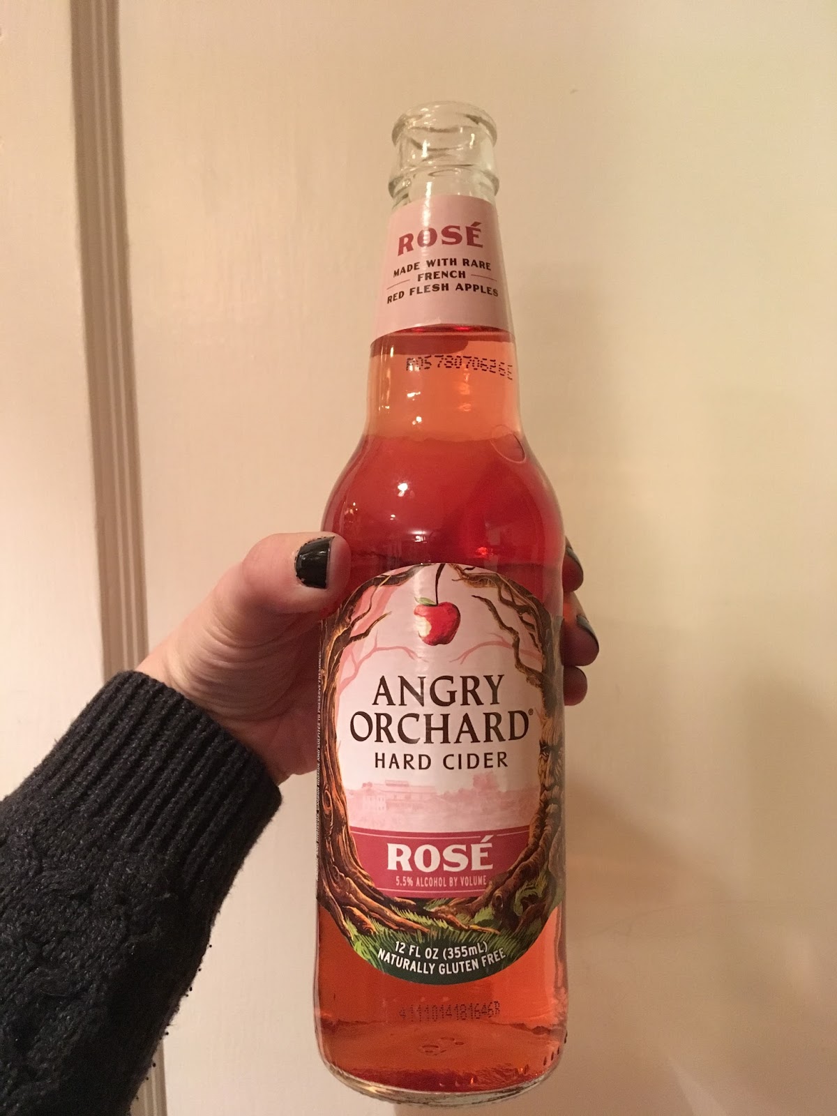 Along Came a Cider Cider Review Angry Orchard Rosé and Stowe Cider’s