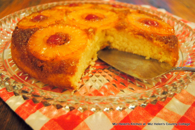 Old Fashioned Pineapple Upside Down Cake at Miz Helen's Country Cottage