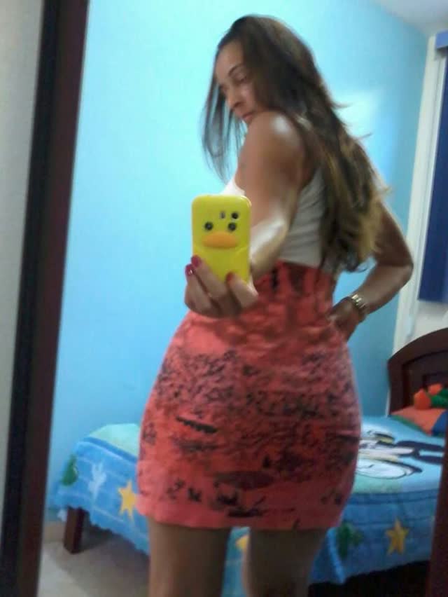 Minha Esposa Safada Com Roupinha De Dormir