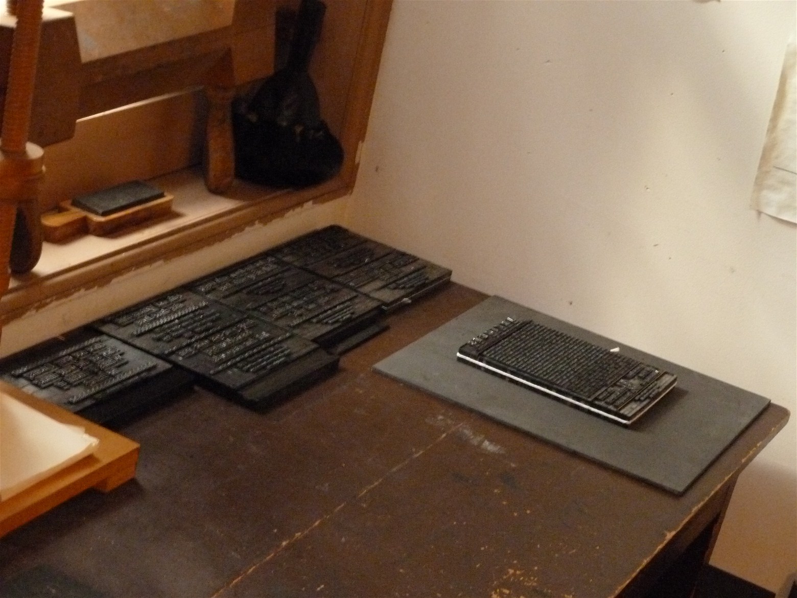 worm-s-eye-view-ben-franklin-print-shop