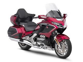 Honda-GL1800-Gold-Wing-touring Honda-GL1800-Gold-Wing-touring