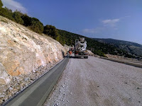 Priprema za asfaltiranje prometnice Nerežišća - Vela Farska slike otok Brač Online Priprema za asfaltiranje prometnice Nerežišća - Vela Farska slike otok Brač Online