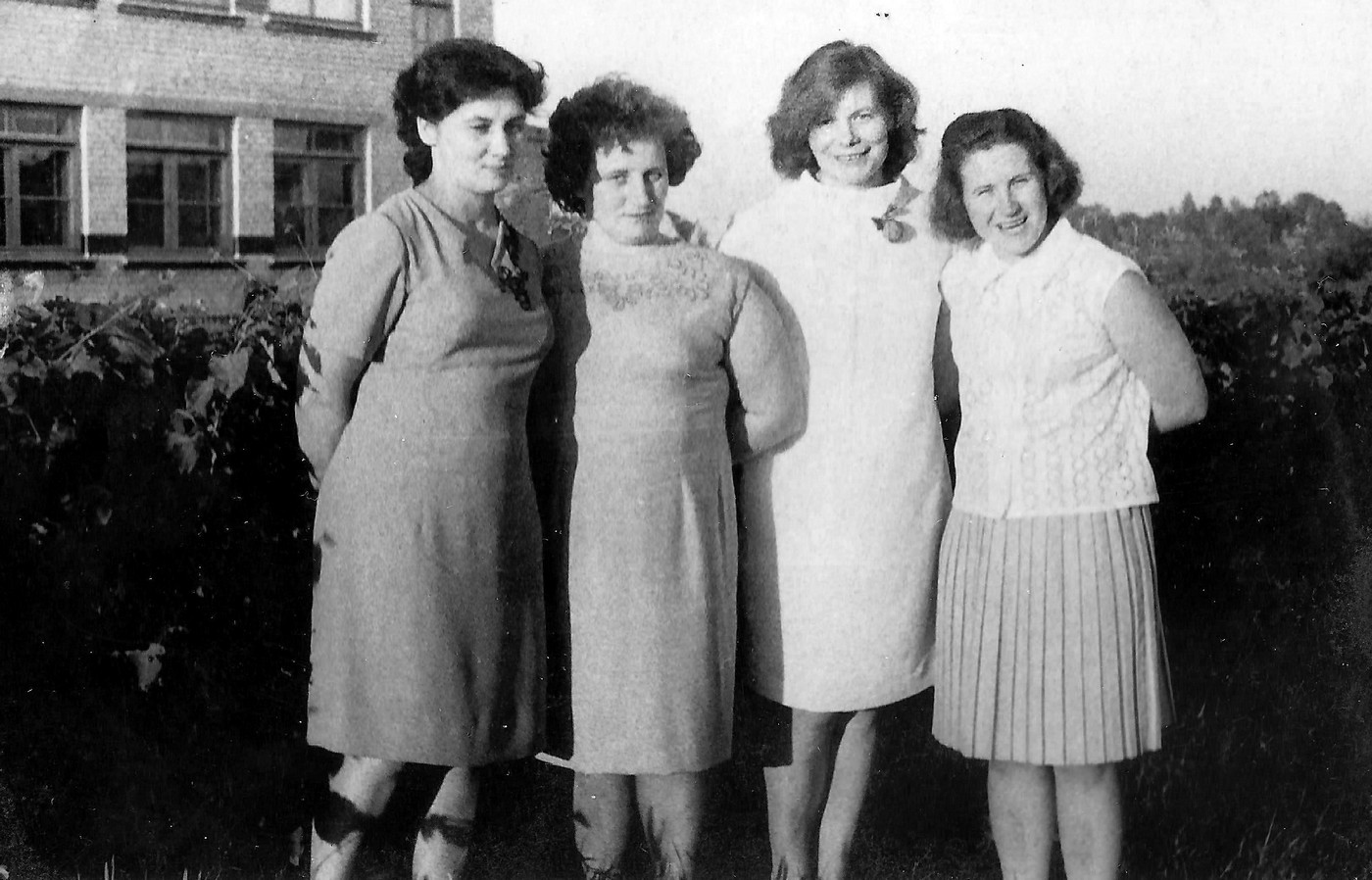 Jaunās Valles 8-gadīgās skolas skolotājas 1960-tie gadi