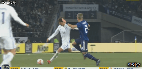 정우영 중거리 ㄷㄷㄷㄷ.gif | 인스티즈