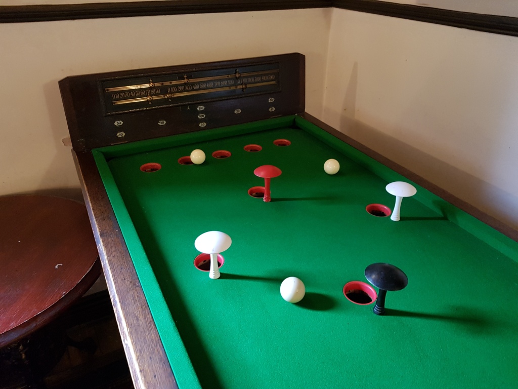 bars and billiards near me