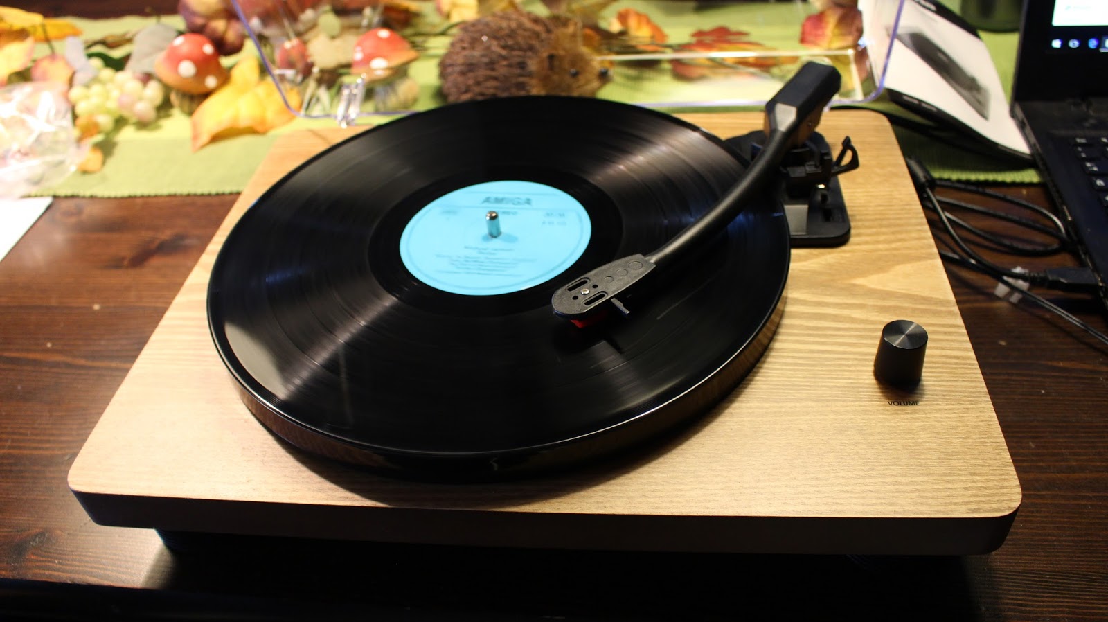 JuCheer testet: Musik hören mit dem Plattenspieler von auna