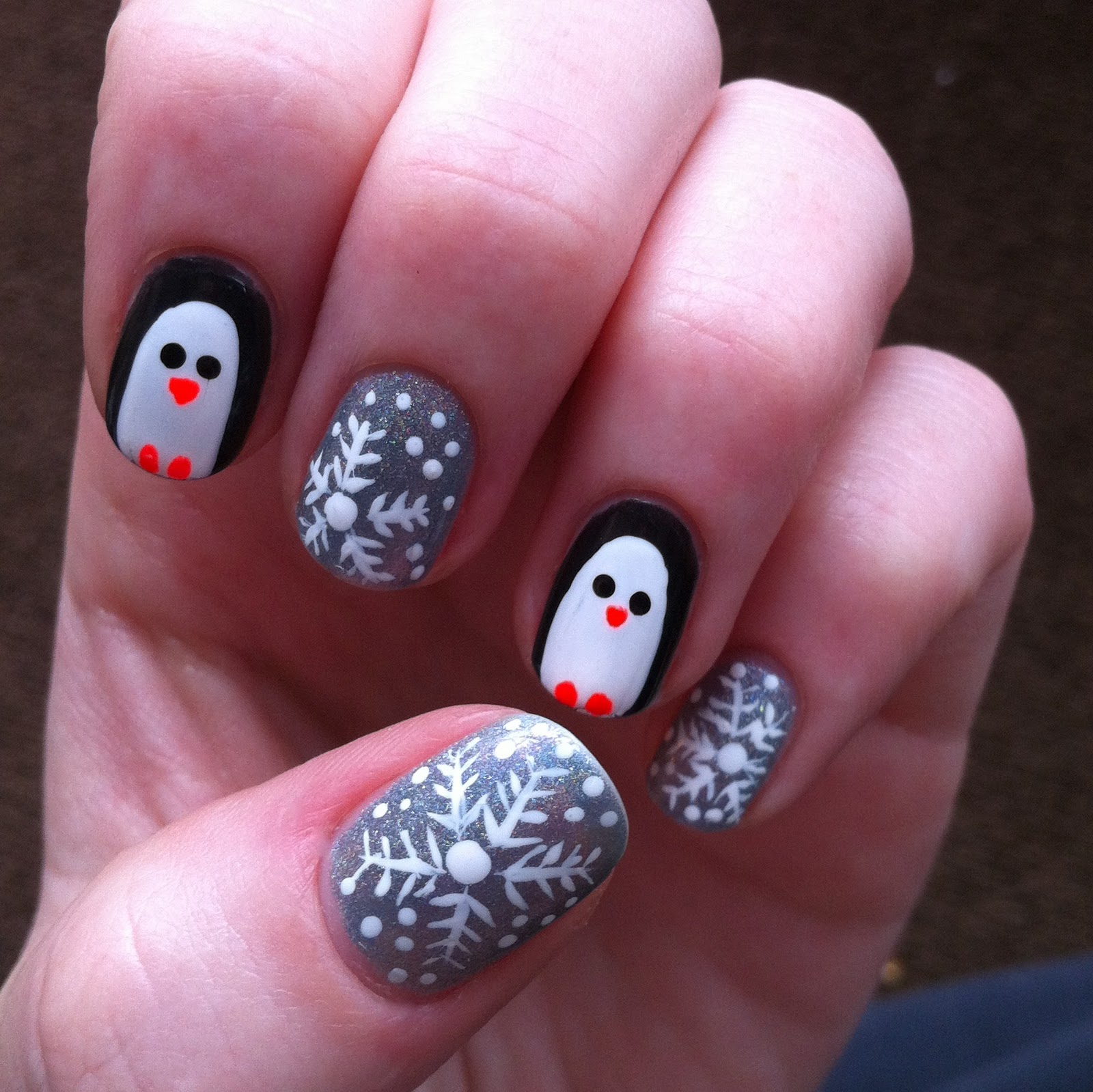 Beauty School Dropouts: Penguins and Holographic Snowflakes Winter Manicure