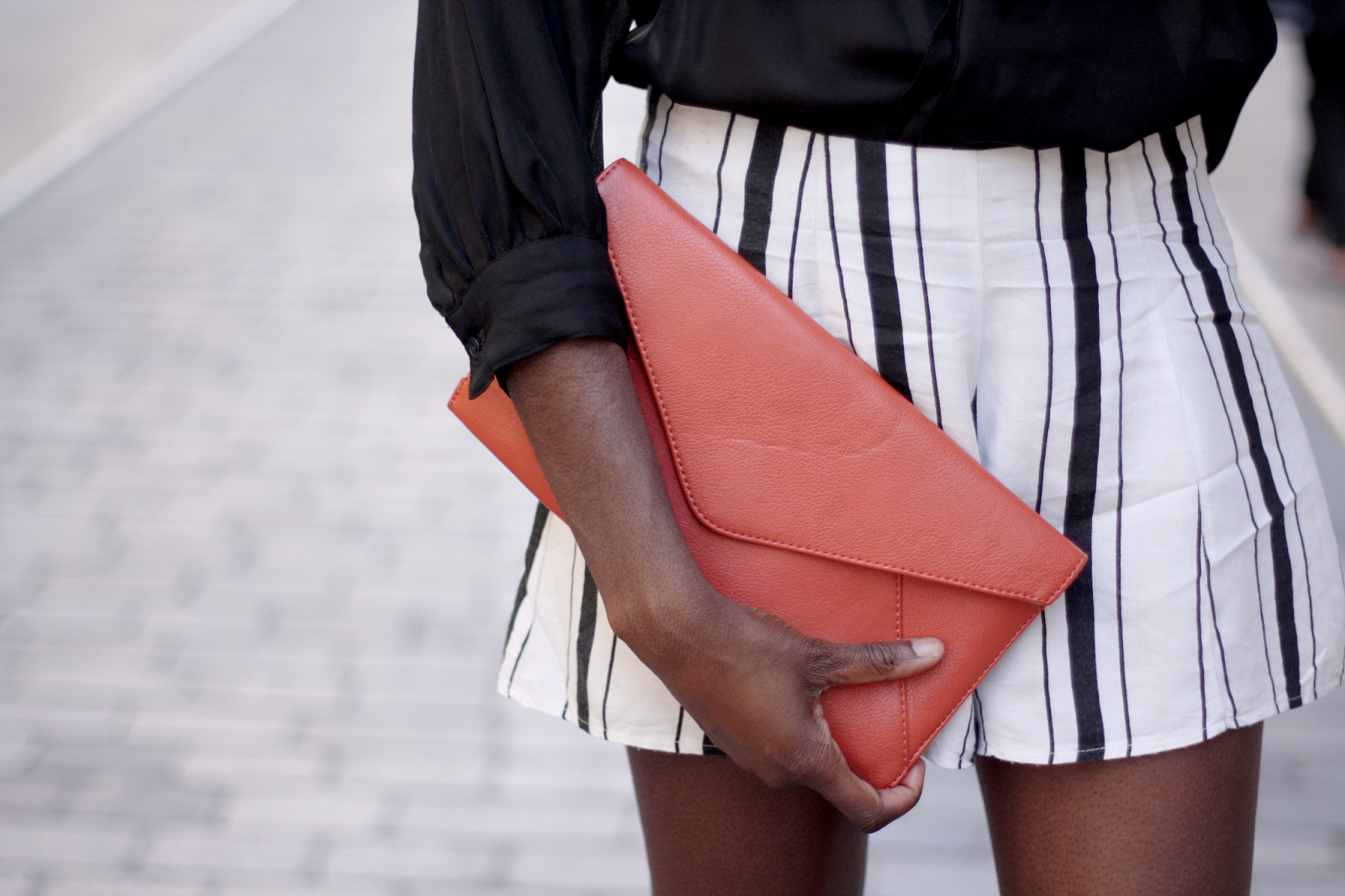 short rayures, boohoo, short boohoo, marque anglaise vêtement, mode, olivia blogueuse, blogueuse bordelaise, blogueuse mode bordeaux, blog mode bordelais, blogueuse mode noire, bordeaux, fashion, summer, été, outfit, tenue du jour, looks, noir et blanc, nelly.com, chaussures, talons, marque suédoise vêtement, chemise noire, blogueuse mode bordelaises short rayures, boohoo, short boohoo, marque anglaise vêtement, mode, olivia blogueuse, blogueuse bordelaise, blogueuse mode bordeaux, blog mode bordelais, blogueuse mode noire, bordeaux, fashion, summer, été, outfit, tenue du jour, looks, noir et blanc, nelly.com, chaussures, talons, marque suédoise vêtement, chemise noire, blogueuse mode bordelaises