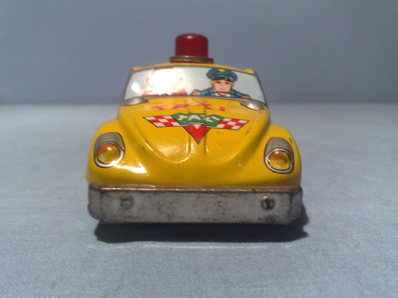 voiture taxi miniature