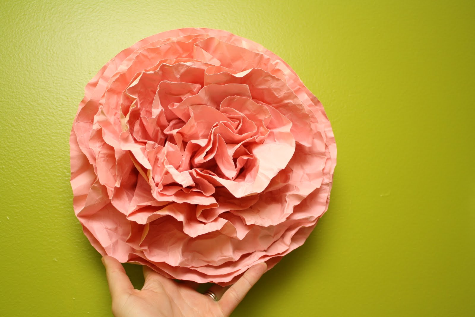Yellow Blackbird: A Creative Blog: Giant Paper Flower