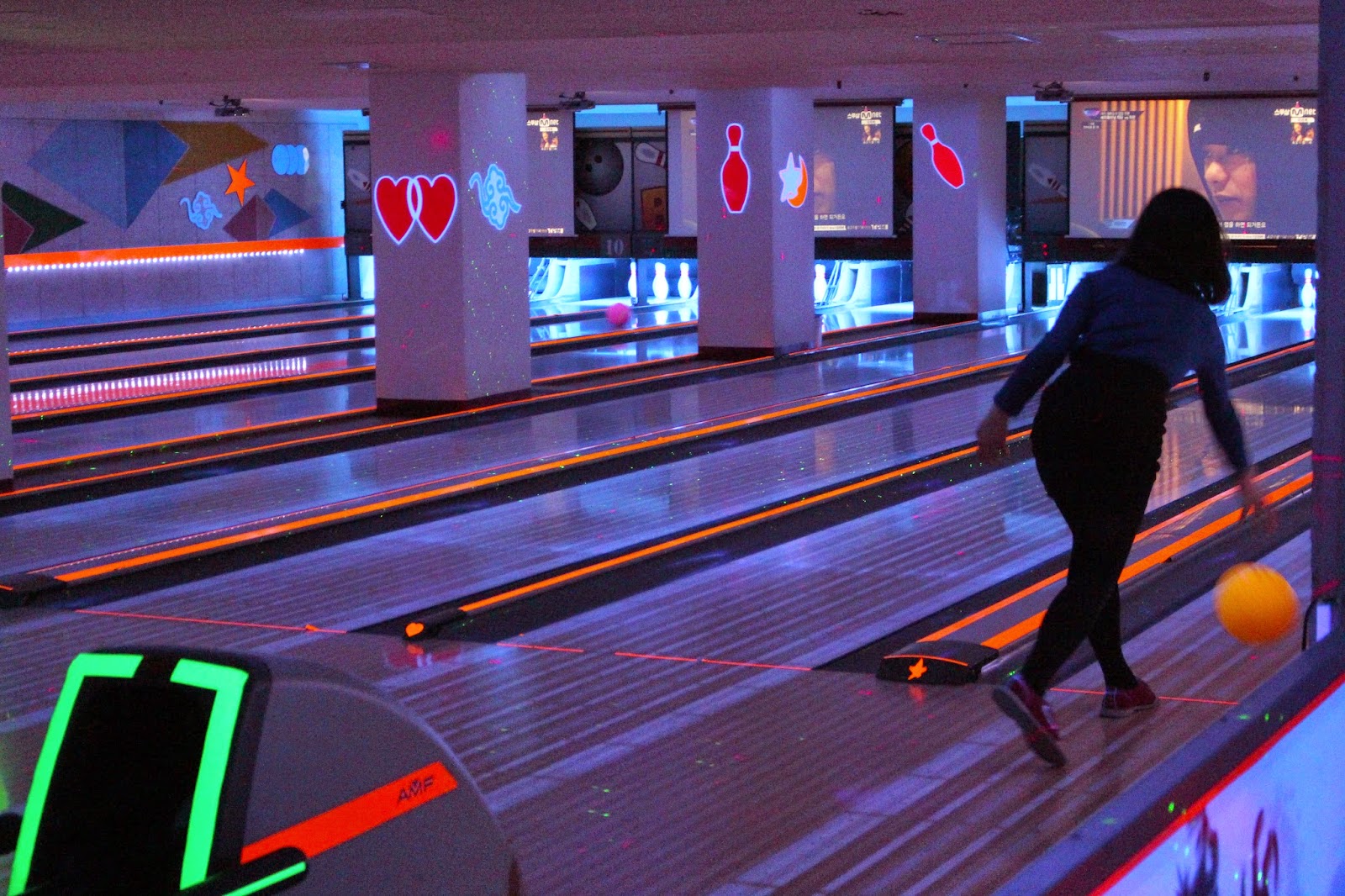 All about Hongdae in Korea Bowling