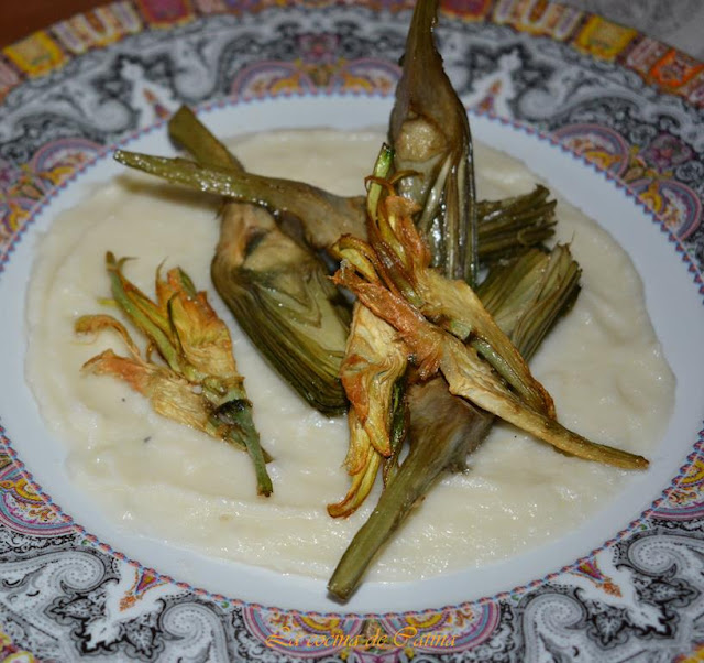 Alcachofas sobre pil-pil de coliflor - La cocina de Catina